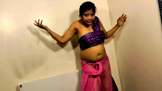 Gujarati Hot Babe Rupali Dirty Talking And Stripping Show