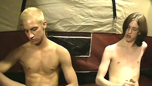 Teen boys couple masturbating together