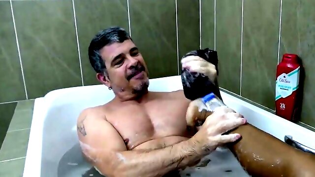 Mature perv Daddy enjoys taking bath with young stud Russel