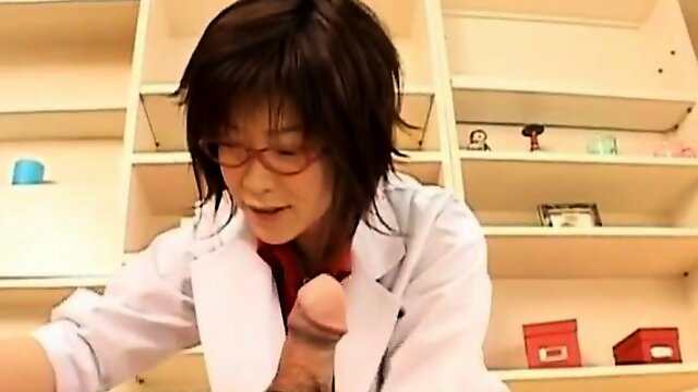 Kasumi Uehara kinky doctor strokes penis
