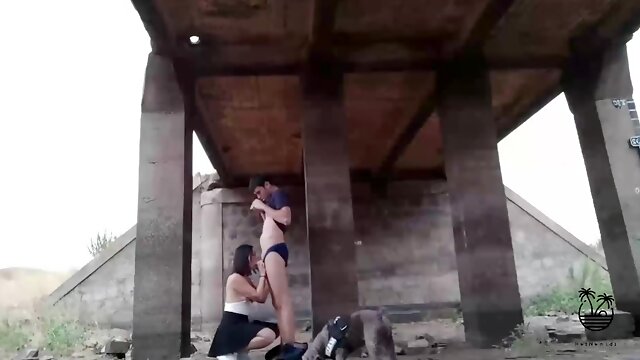 Girl Gets Fucked Under The Bridge By Her Boyfriend