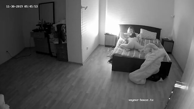 Amateur hidden camera with dildo handcuffs