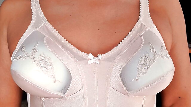 Long line bra and pointy boobs