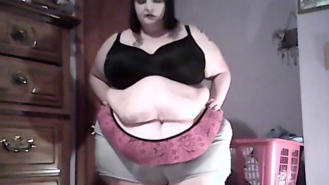 Goth ssbbw belly