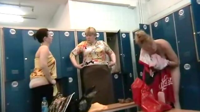 Hidden cam in the ladies locker