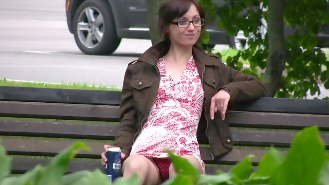 Voyeur likes filming this hottie
