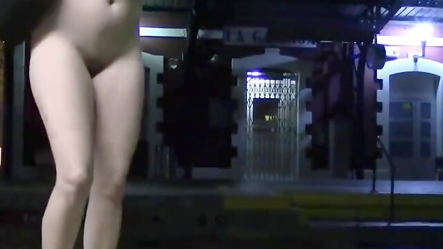 Latina Strips And Walks Fully Naked Across Town