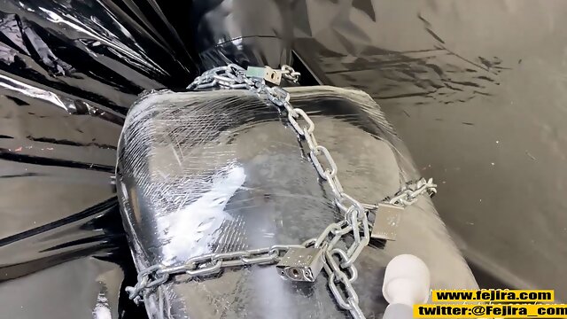 Fejira com  Multi-layer Zentai, chains wrapped mummy bondage orgasm