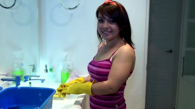 Hosemaid blows a horny man and rides him in the shower