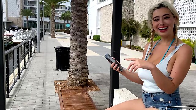 Chloe Surreal lands a load