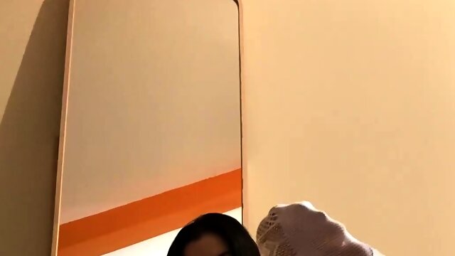 Anal loving brunette teen engages in self pleasure on webcam