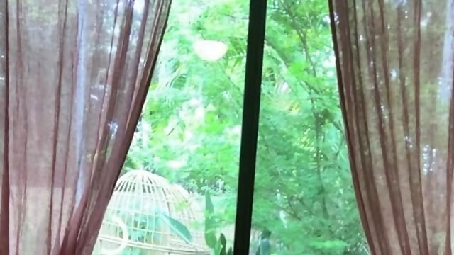 Curvy Strapon Lesben