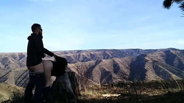 Curvy milf enjoys a wild doggystyle fucking in the outdoors