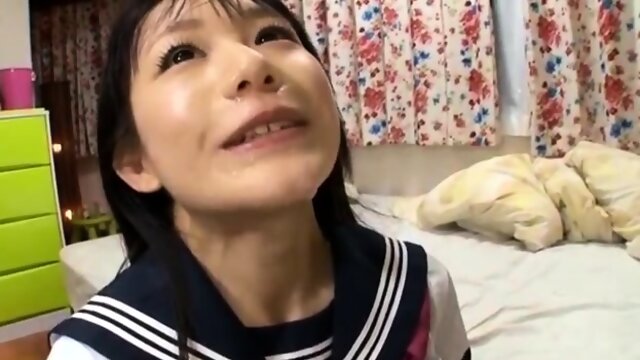 Japanische Teens Inuniform