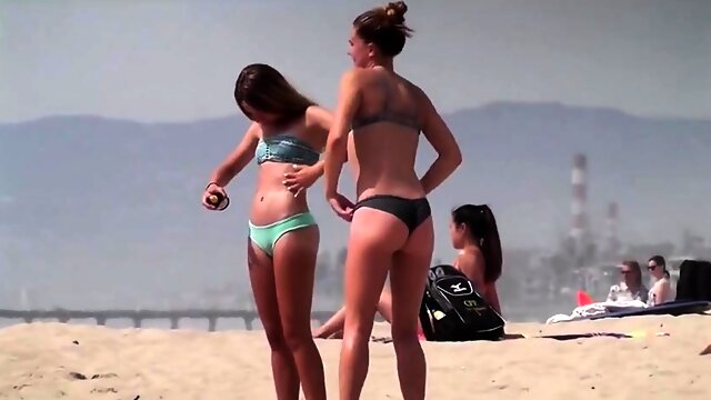 Teen Beach Bikini Voyeur