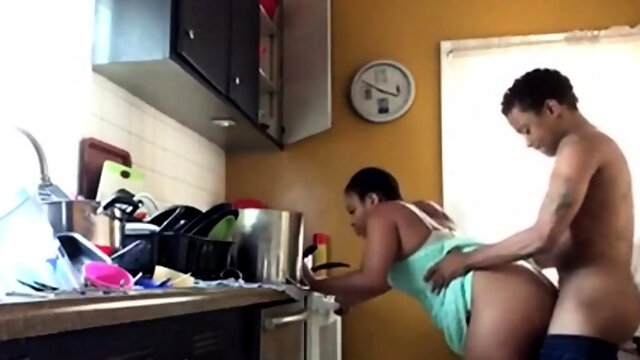 Curvy ebony wife getting drilled doggystyle in the kitchen