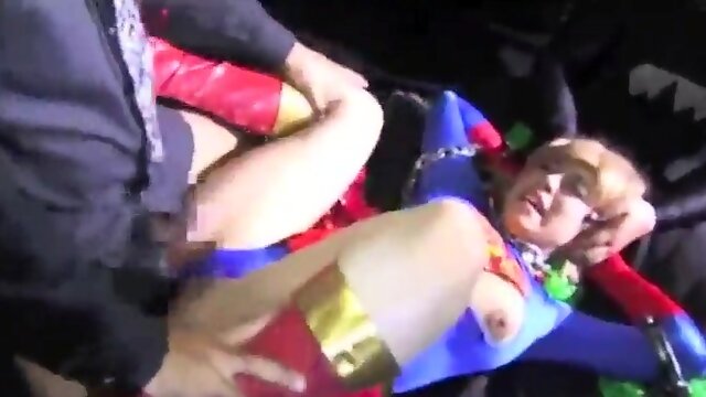 Funny Sex, Supergirl