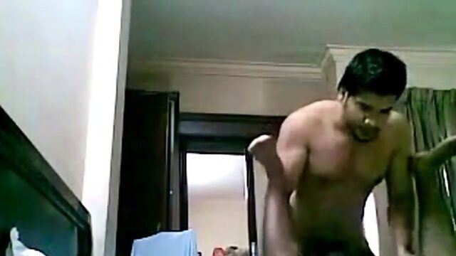 Amateur Desi guys having fun