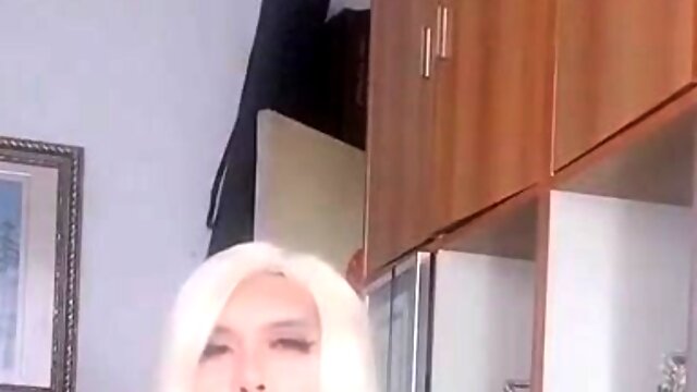 Sissy Maggie - cum with fake breast