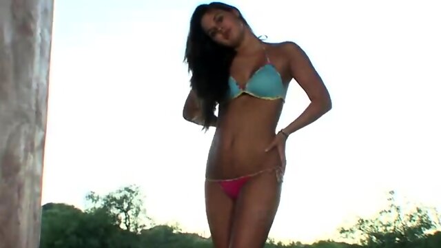 Bootylicious solo teen