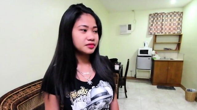 Savory brunette bimbo gets rough plowing