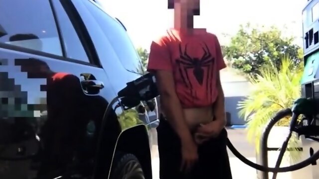 Gay Amateur Caught Masturbating