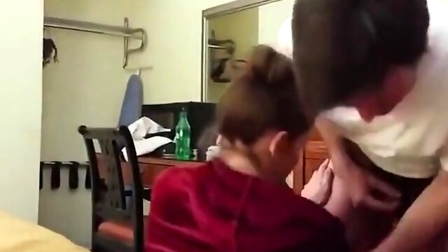 Amateur couple ballbusting