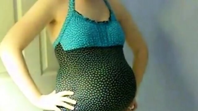 Pregnant Solo, Swimsuit