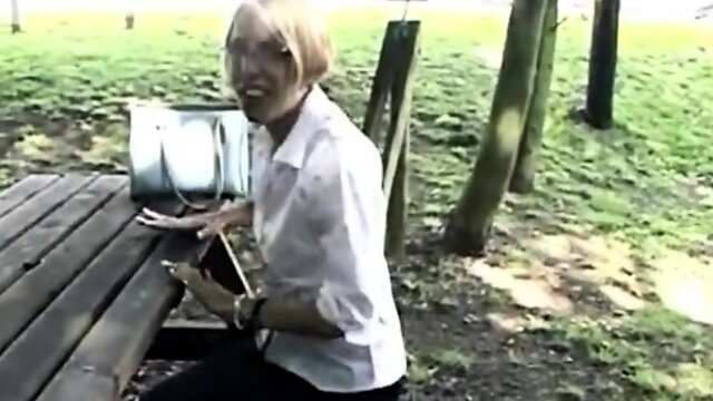 Blonde hirsute granny outdoor anal