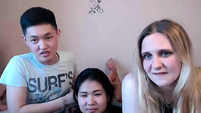 Chubby Asian amateur threesome