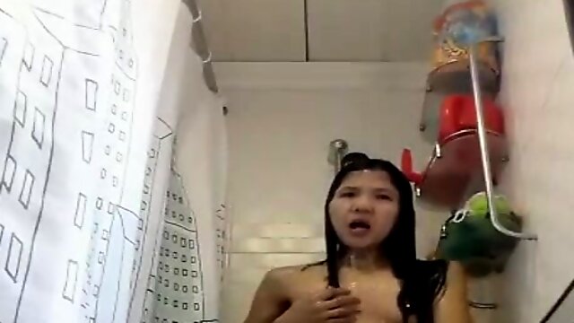 Hidden Shower Masturbating