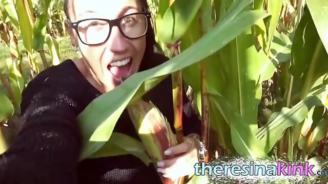 ANAL FUCK IN THE CORN FIELD! skinny german kinky bitch insertion