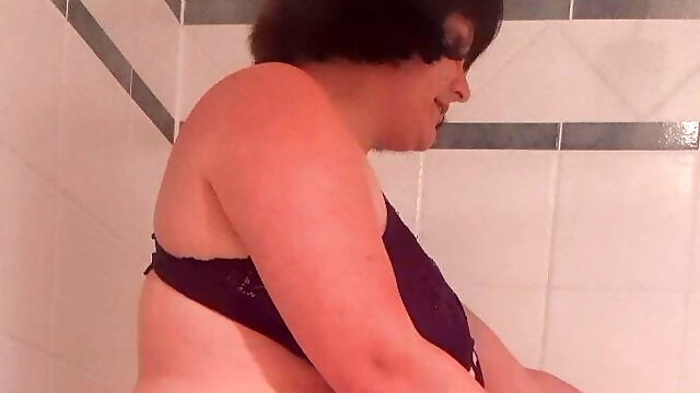 Fat ugly milf has shower 