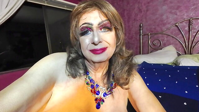 Mature Tranny Solo