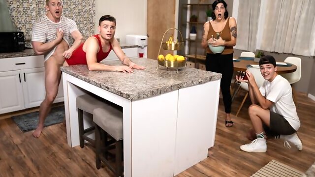 Ryan Bailey bottoms for future daddy-in-law, Mason Wyler