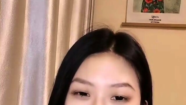 Amateur webcam slut shows tit on cam