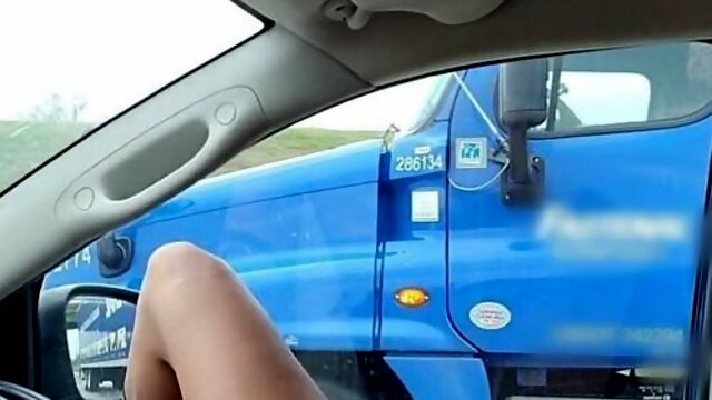 1 Bonnie mature exhibitionist wife milf flash pussy tits to a truck driver highway puplic fingering her exposed pussy