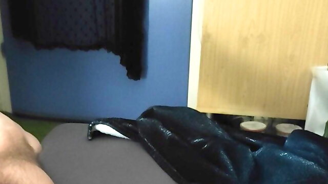 Jerkoff cumshot at night