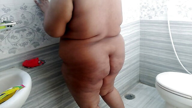 Tamil sexy bhabhi has sex with bathroom tap - Big Tits & Huge Ass