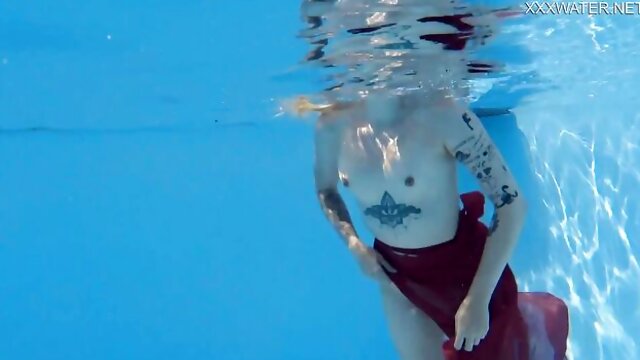 Underwater Show - tattoo smut