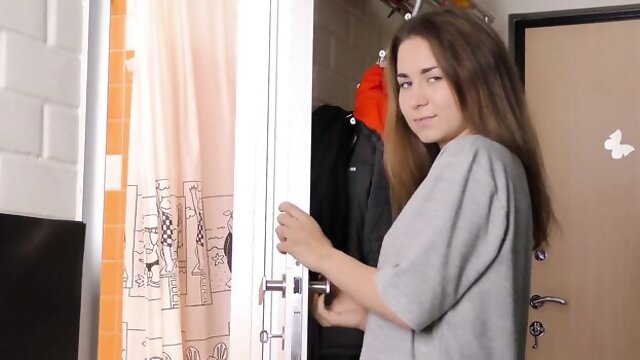 Shower Teen Solo, Unterwasser Orgasmus