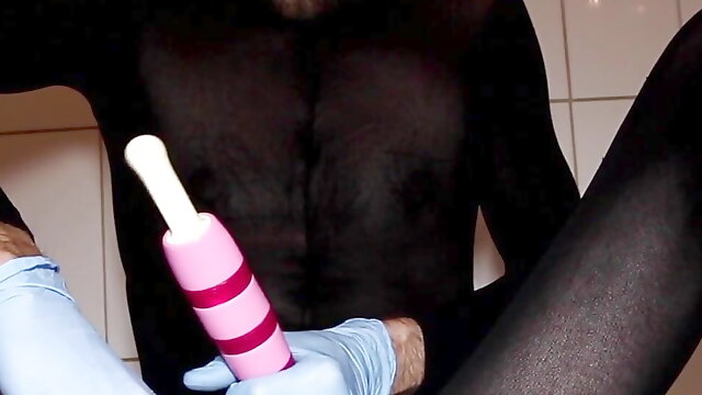 Gay Sklave Schlucken