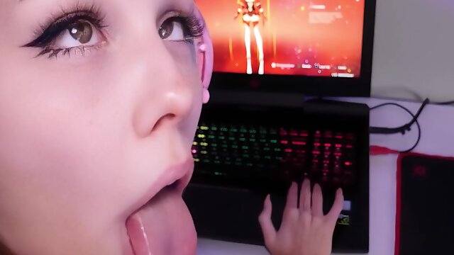 Super Skinny Gamer Cutie Fucked Silly By Her Horny Roommate 14 Min With Alina Foxxx