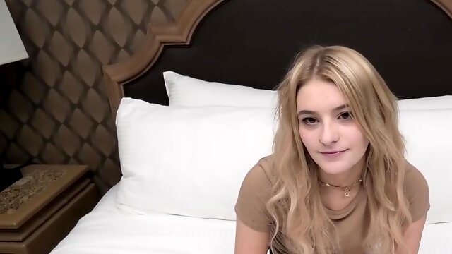 Watch this HOT 5 foot 5 blondie suck a fat dick