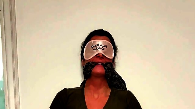Blindfolded and gagged milf gets trained in foot fetish BDSM