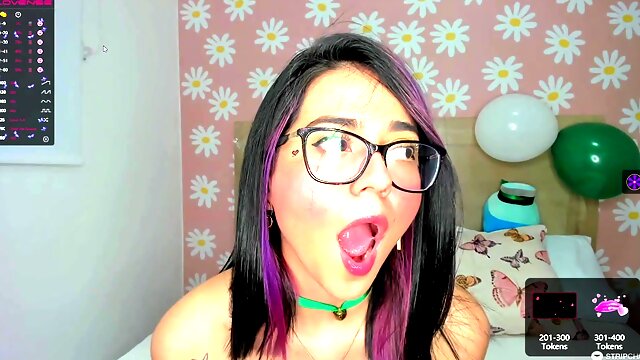 Charming vixen lustful live porn