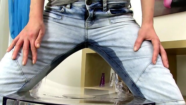 Pissing Jeans