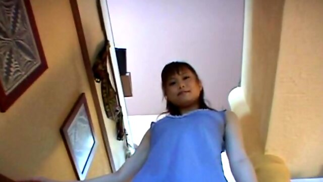 Weird Japanese hooker Akiho Yoshizawa smacks her ass on the balcony