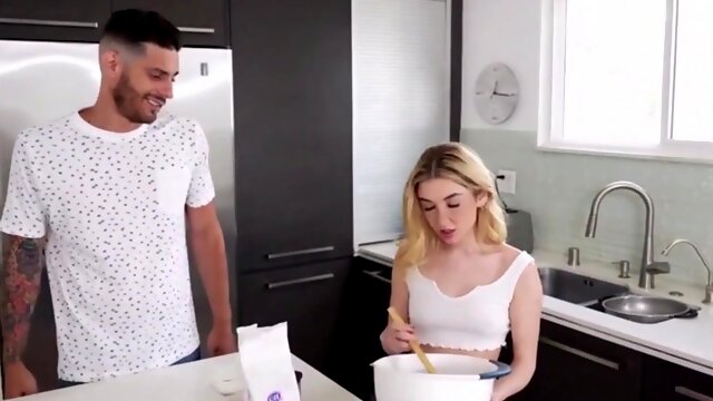 Flexible stepsister spreads her legs for stepbrother
