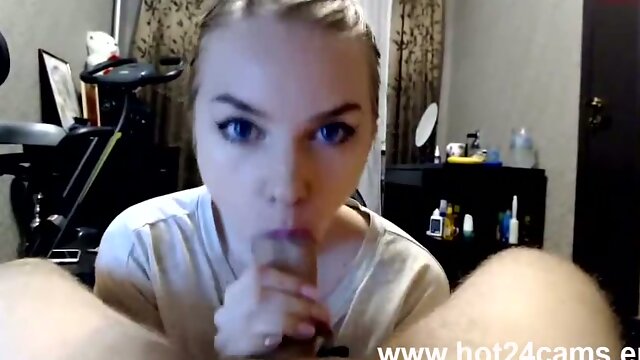 Blue-eyed blonde sucks a dick in front of the webcam hot24cams eu